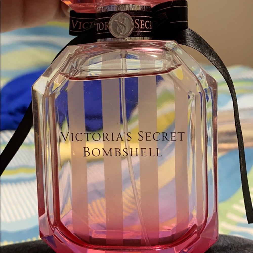 Victoria’s Secret bombshell
